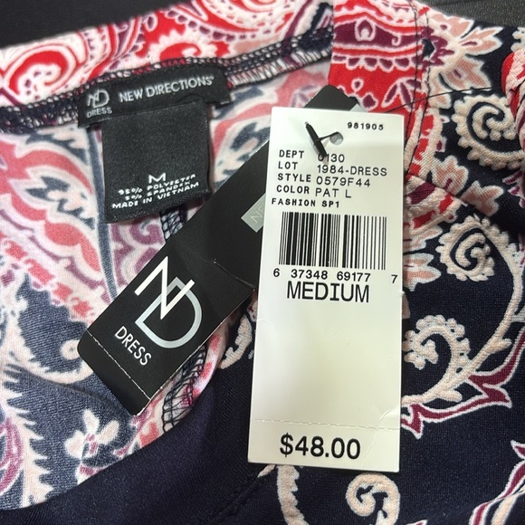 New Directions,Scoopneck,3 quarter sleeve,hip pockets,loose,stretch Navy pattern - Picture 12 of 12